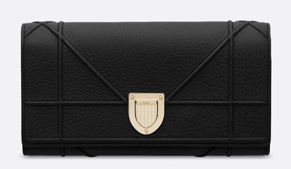 Nhan sắc yêu kiều của nữ ca sĩ là phu nhân ông Kim Jong Un, biểu tượng thời trang Triều Tiên