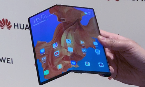 Huawei ra smartphone màn hình gập giá 2.299 euro