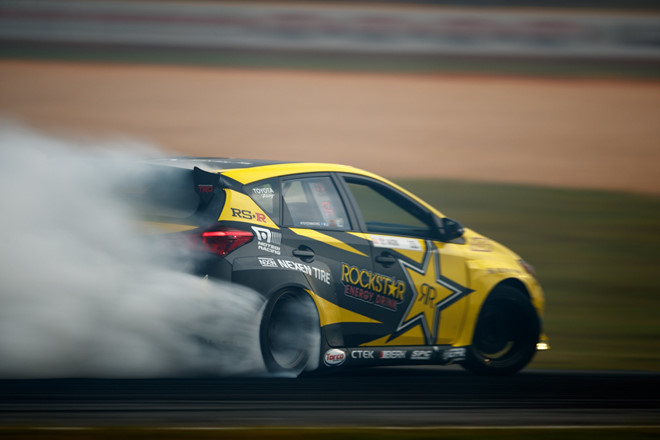 Toyota Corolla độ 1.000 mã lực, giá gấp đôi Camry đời mới