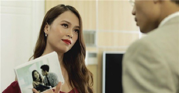 Đọc được tin nhắn động trời của chồng, trước khi ly hôn vợ liền cho chồng biết thế nào là lễ độ