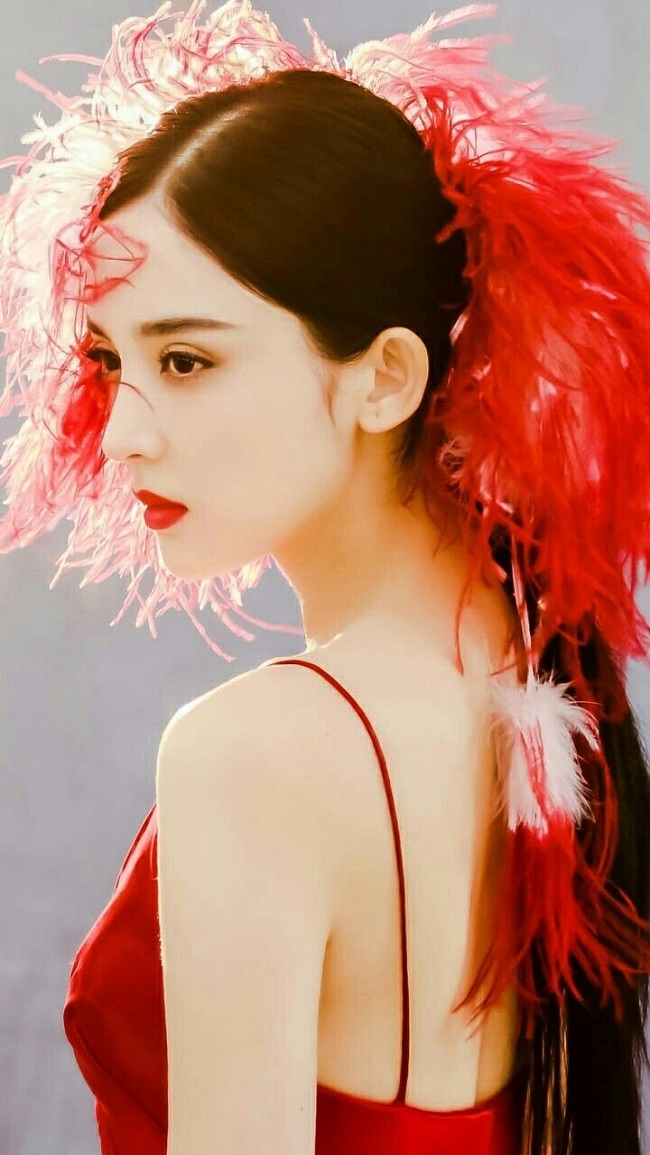 Dung nhan của thần tiên tỷ tỷ tộc người đẹp nhất Trung Á