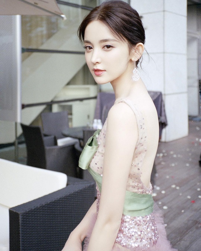 Dung nhan của thần tiên tỷ tỷ tộc người đẹp nhất Trung Á