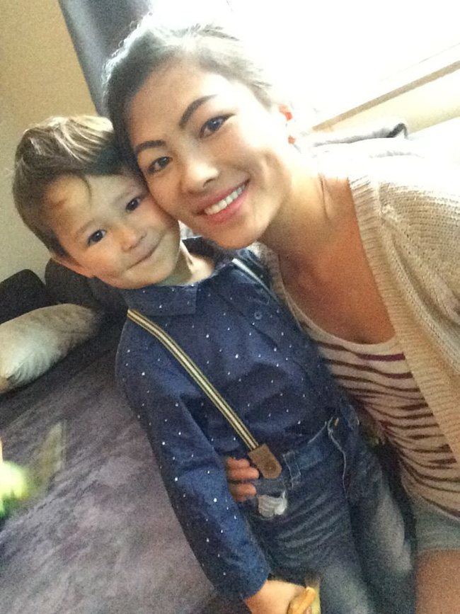 Cuộc sống mới của cô bé HMông nói tiếng Anh như gió gây bão MXH 14 năm về trước: Lấy chồng Bỉ, hai con đẹp như thiên thần