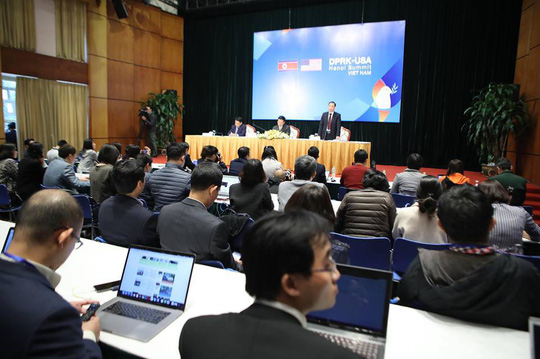 Thứ trưởng Ngoại giao trả lời câu hỏi về việc di chuyển của đoàn Chủ tịch Kim Jong-un