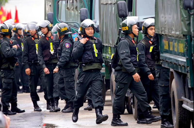 Hình ảnh ông Kim Jong Un lần đầu xuất hiện tại Việt Nam qua ống kính phóng viên quốc tế