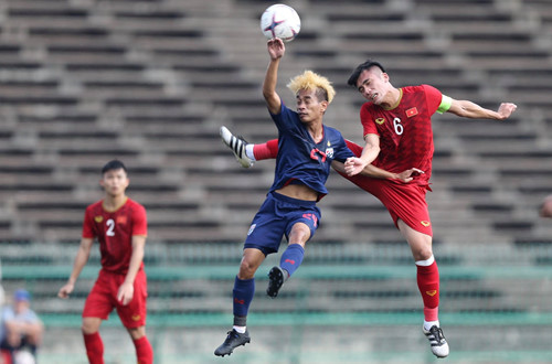 U.22 Việt Nam lần đầu đá đội hình kiểu thầy Park