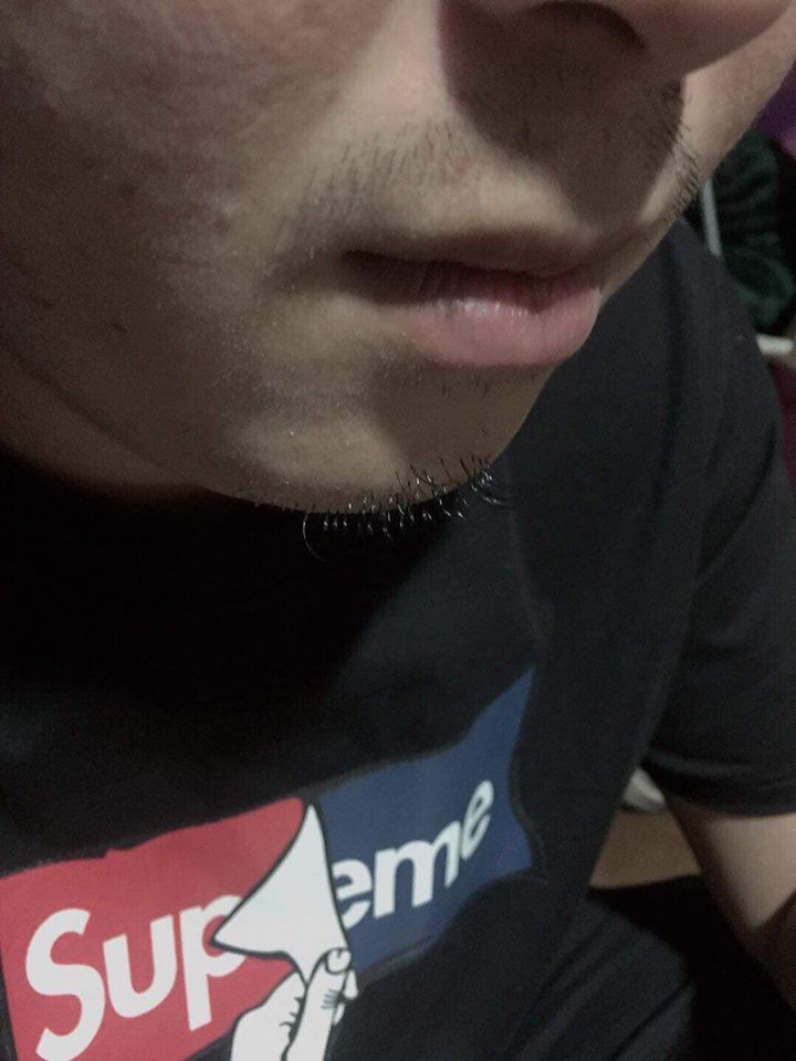 Lôi chồng ra làm chuột bạch để thực hành nối mi, vợ trẻ khiến cư dân mạng cười rũ rượi vì nối luôn bộ râu siêu hài