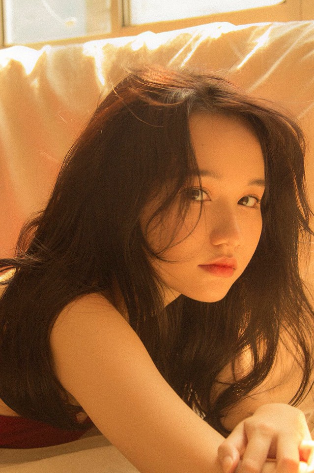 Nữ chính vào vai Hà Lan trong Mắt Biếc bỗng gây sốt toàn MXH