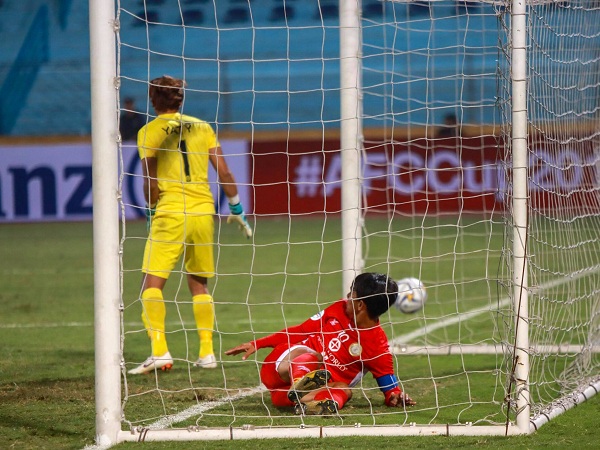 Hà Nội 10-0 NagaWorld: Oseni lập cú poker, Hà Nội hủy diệt đội bóng của Campuchia tại Hàng Đẫy