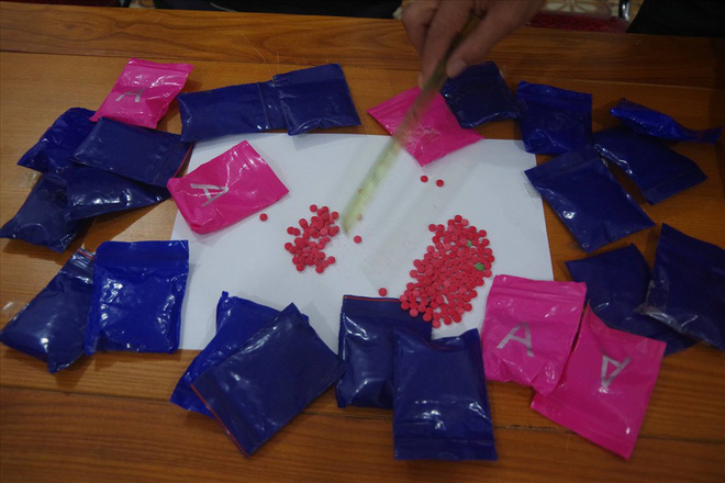 Tóm gọn đối tượng ôm 4.800 viên ma túy tổng hợp đi tiêu thụ