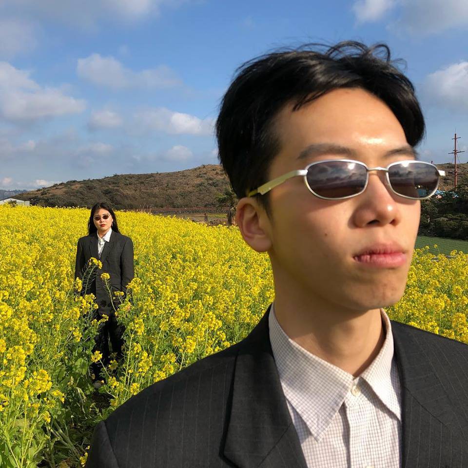 Đôi bạn Hàn Quốc gây sốt với bộ ảnh du lịch cùng chủ tịch: Hot-trend tiếp theo đây rồi!