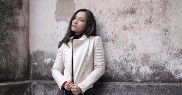 Khác biệt ứng xử giữa Lý Phương Châu và Linh Chi: Người xin lỗi vì làm liên lụy đến đoàn phim, kẻ thản nhiên lên mạng khoe tiền