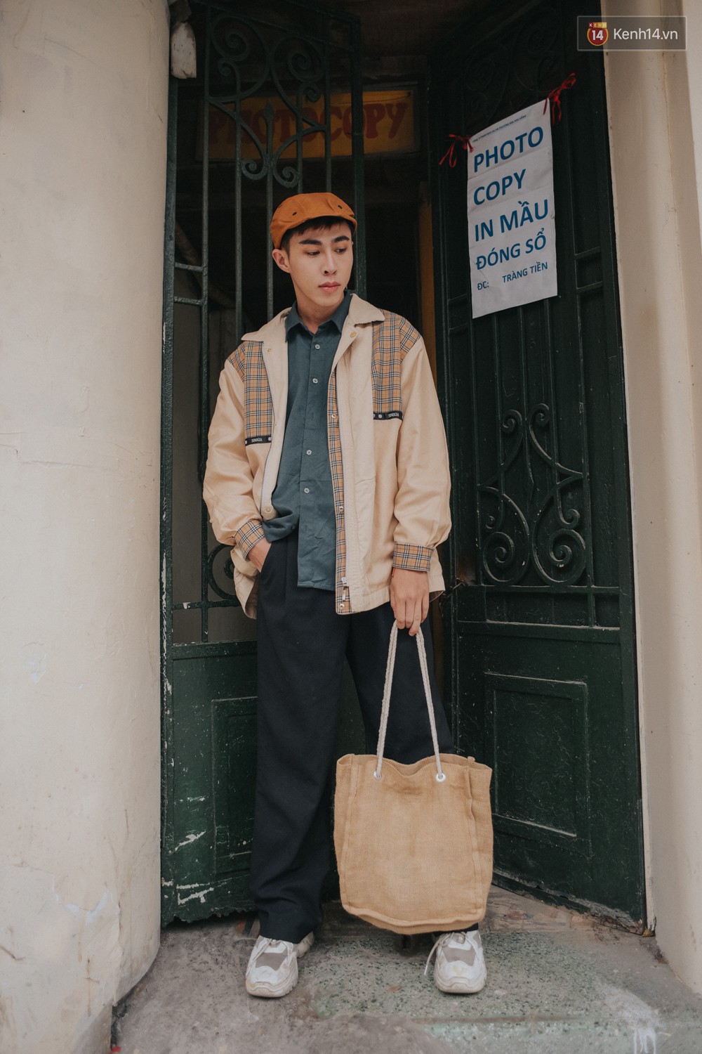 Street style 2 miền: miền Nam trẻ trung phá cách, miền Bắc dịu dàng nữ tính đậm chất Hàn Quốc