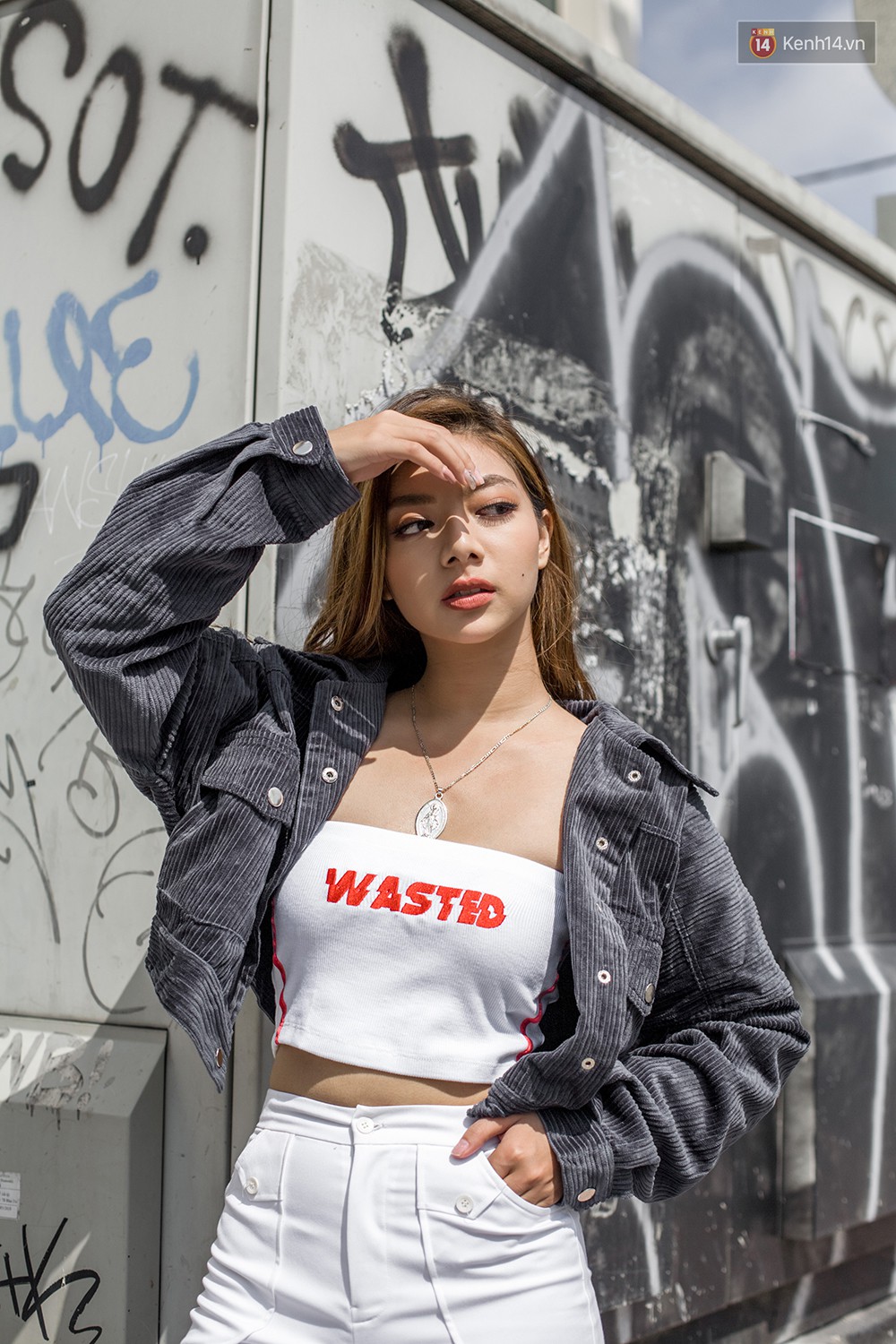 Street style 2 miền: miền Nam trẻ trung phá cách, miền Bắc dịu dàng nữ tính đậm chất Hàn Quốc