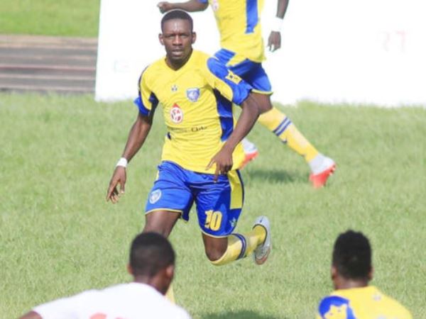 Thêm một cầu thủ đột tử khi thi đấu