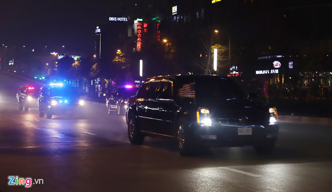 Tổng thống Trump cảm ơn Việt Nam sau khi đặt chân tới Hà Nội