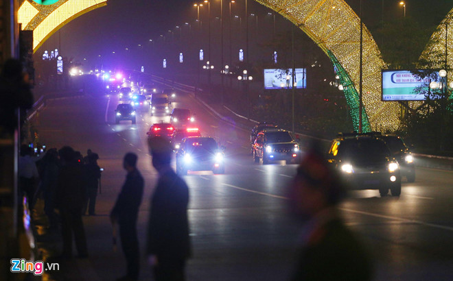 Tổng thống Trump cảm ơn Việt Nam sau khi đặt chân tới Hà Nội