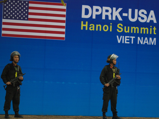 Thắt chặt an ninh khách sạn JW Marriott trước khi Tổng thống Donald Trump tới Hà Nội