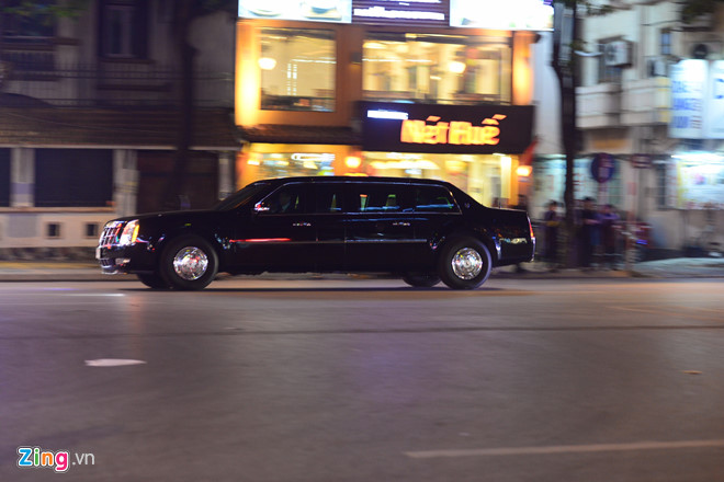 Tổng thống Trump cảm ơn Việt Nam sau khi đặt chân tới Hà Nội