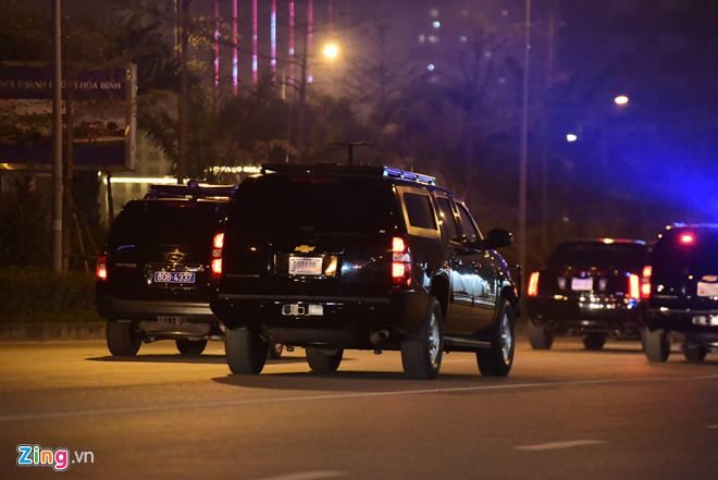 Tổng thống Trump cảm ơn Việt Nam sau khi đặt chân tới Hà Nội