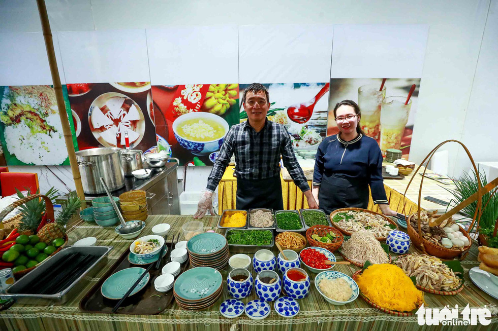 Việt Nam mở đại yến 40 món đãi 3.500 nhà báo