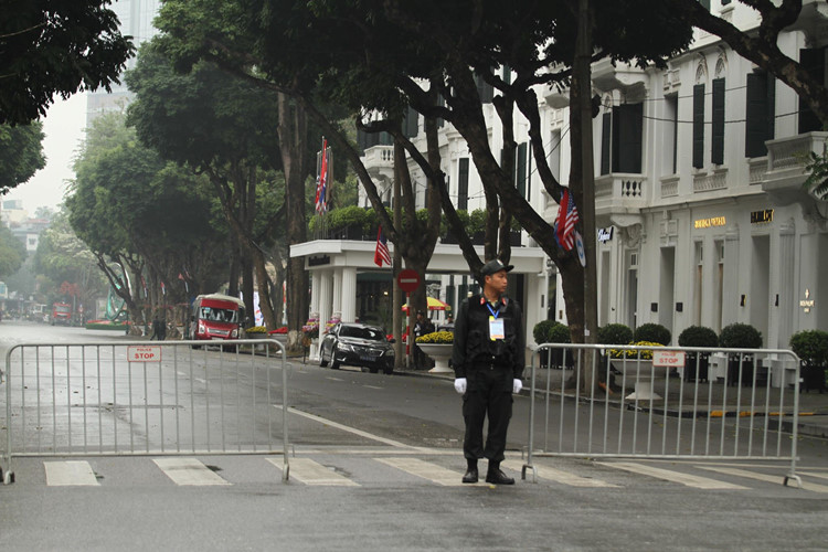 Zoom khách sạn Sofitel Metropole trước giờ G Thượng đỉnh Mỹ-Triều