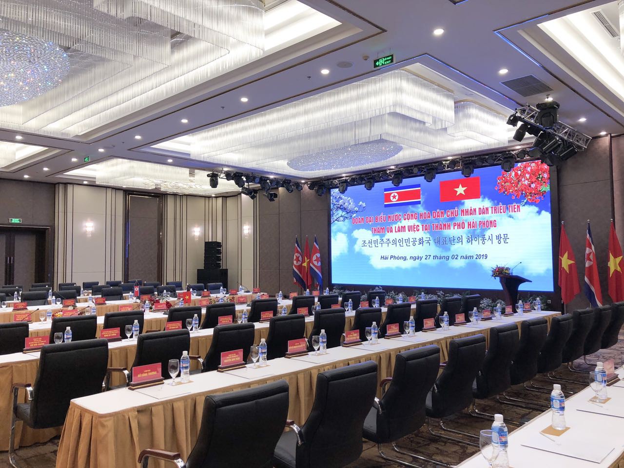 Bánh đa cua - đặc sản bình dân Hải Phòng lên bàn tiệc 5 sao tiếp đón phái đoàn Triều Tiên