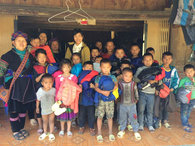 Cô bé HMông nói tiếng Anh như gió: Ngoại ngữ giúp mình đổi đời