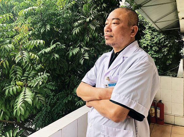 Ngày thầy thuốc không lời chúc của bác sĩ điều trị HIV/AIDS