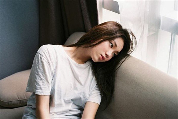 Ném thẳng ly nước vào người sếp, tôi tưởng chừng mất việc nhưng lại được cứu nguy nhờ một người không ngờ tới