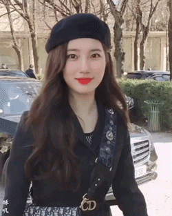 Lại duyên nợ tại show Dior: Angela Baby đen toàn tập, Suzy đụng hàng đồ cũ của đàn chị