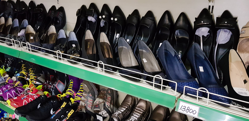 Bia Sài Gòn, nước cam Việt trong cửa hàng ở Triều Tiên