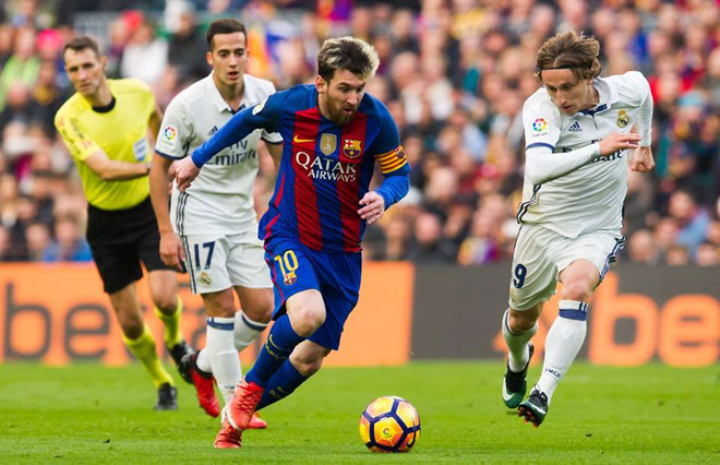 Lionel Messi rê bóng số 1 châu Âu, Ronaldo vắng mặt ở top 50