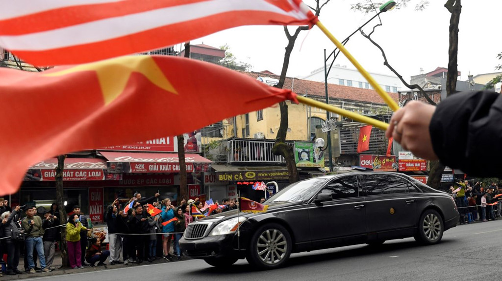 Những cơn sốt trên đường phố Hà Nội vì ông Kim Jong Un