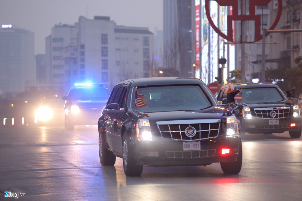 2 chiếc The Beast chở TT Trump đi gặp ông Kim Jong Un