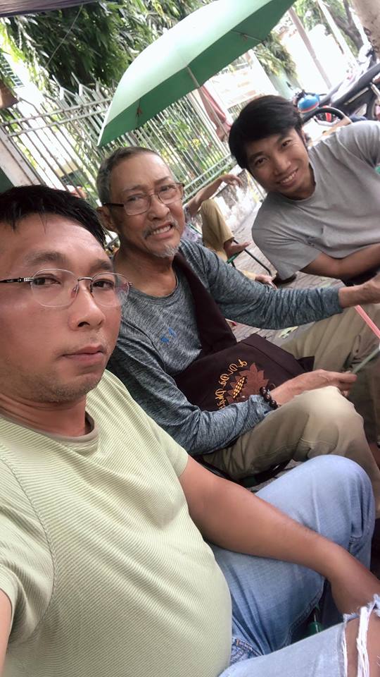 Sau một thời gian điều trị ung thư, sức khỏe của nghệ sĩ Lê Bình đang dần ổn định, sắc mặt hồng hào hơn trước