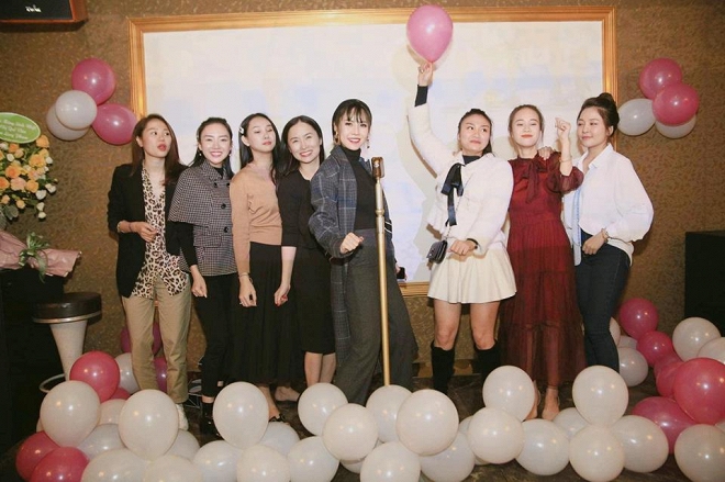 Sinh nhật Quế Vân nhưng Nam Em lại chiếm trọn spotlight chỉ vì...béo lên trông thấy