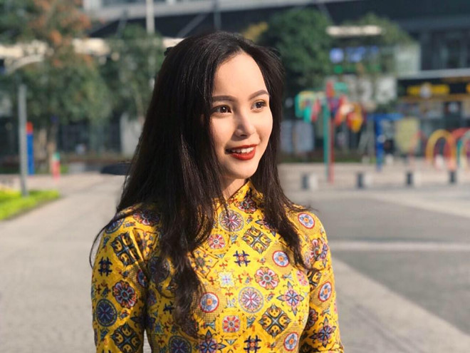 9X tặng hoa Tổng thống Trump từng đoạt giải Hoa khôi Nét đẹp Tràng An