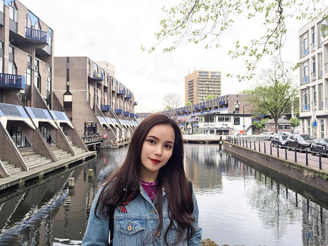 9X tặng hoa Tổng thống Trump từng đoạt giải Hoa khôi Nét đẹp Tràng An