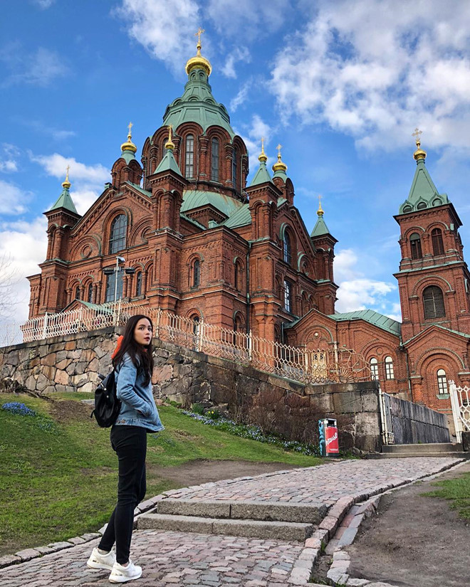 9X tặng hoa Tổng thống Trump từng đoạt giải Hoa khôi Nét đẹp Tràng An