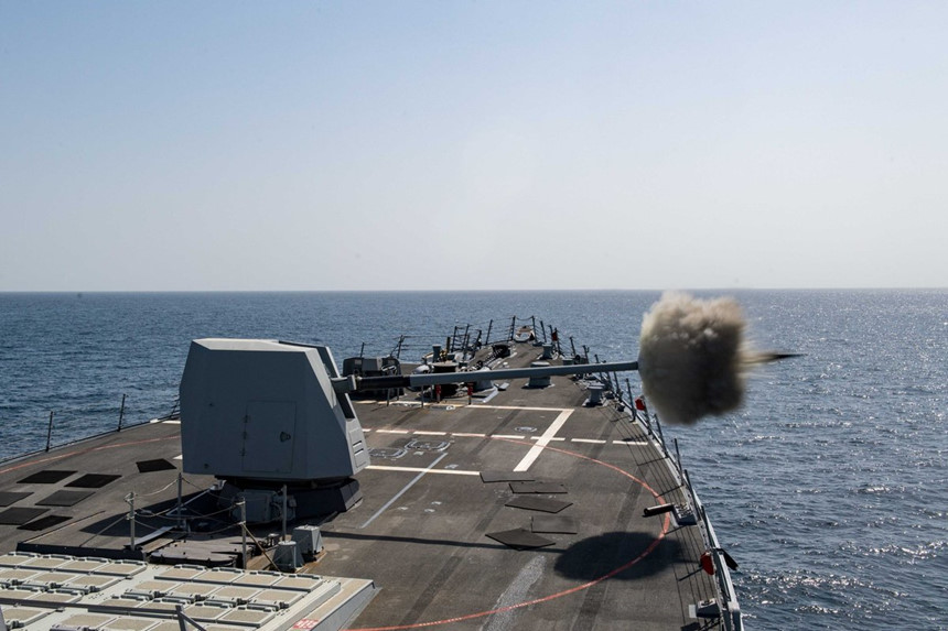 Tàu sân bay Mỹ trên Biển Đông lúc TT Trump đến Việt Nam