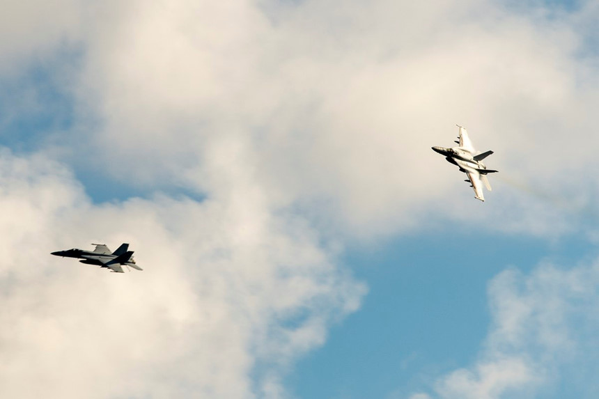 Tàu sân bay Mỹ trên Biển Đông lúc TT Trump đến Việt Nam