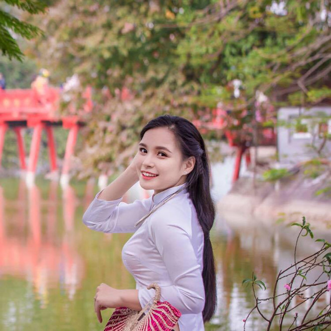 9X tặng hoa tổng thống Mỹ: Ông Donald Trump rất dễ chịu và nhã nhặn