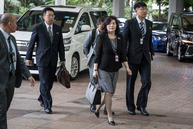 Nữ thứ trưởng cực thông minh tháp tùng ông Kim Jong Un ở Hà Nội