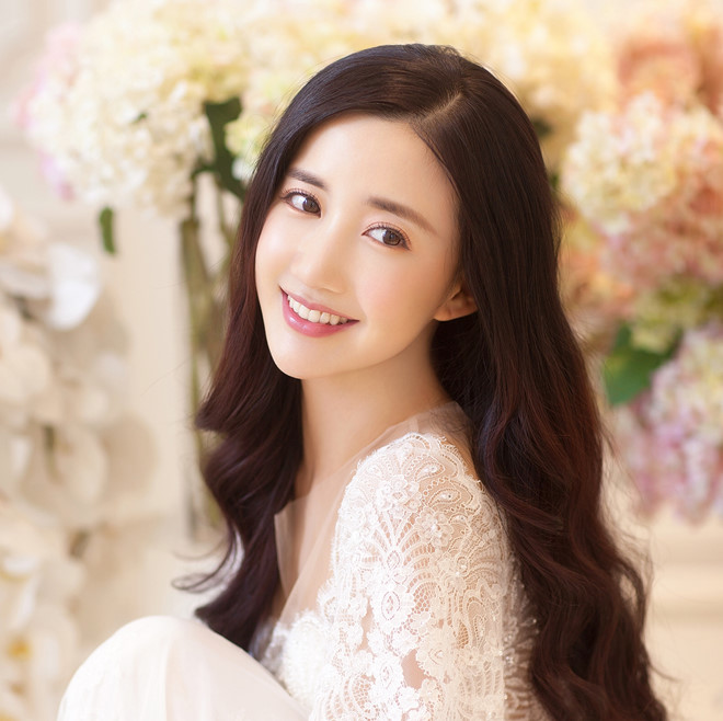 Tân Ỷ Thiên Đồ Long Ký mới lên sóng tập đầu đã gây bão vì mẹ Trương Vô Kỵ quá xinh đẹp, kiều diễm