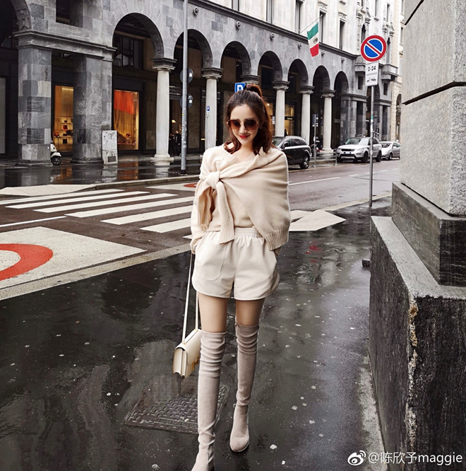 Tân Ỷ Thiên Đồ Long Ký mới lên sóng tập đầu đã gây bão vì mẹ Trương Vô Kỵ quá xinh đẹp, kiều diễm