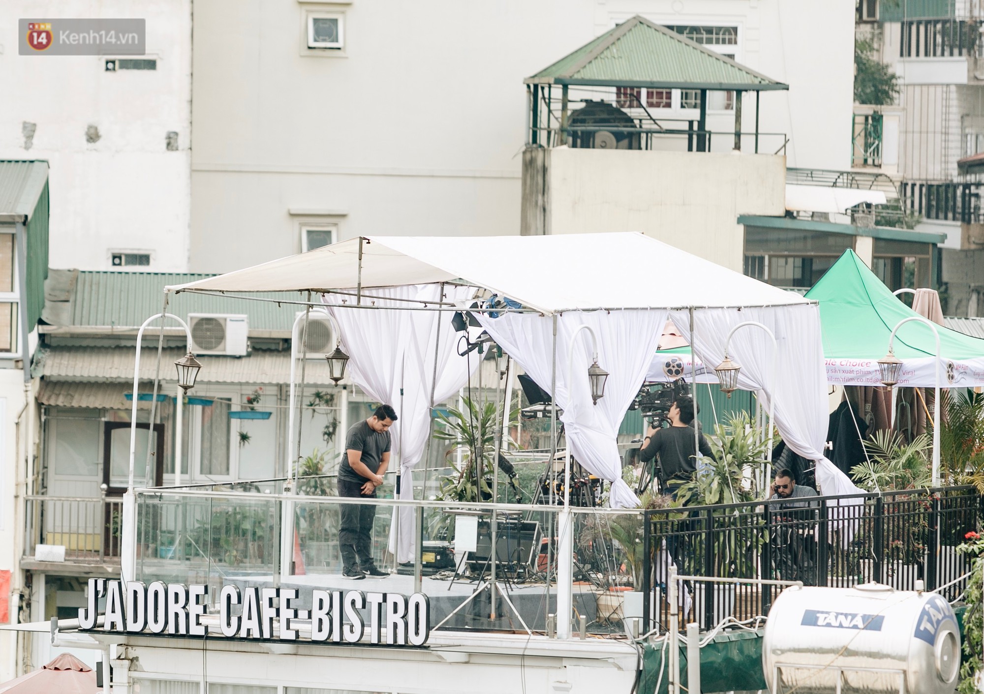 Vì sao các hãng thông tấn quốc tế đều chọn những nóc nhà của Hà Nội để đưa tin về Hội nghị thượng đỉnh Mỹ - Triều?