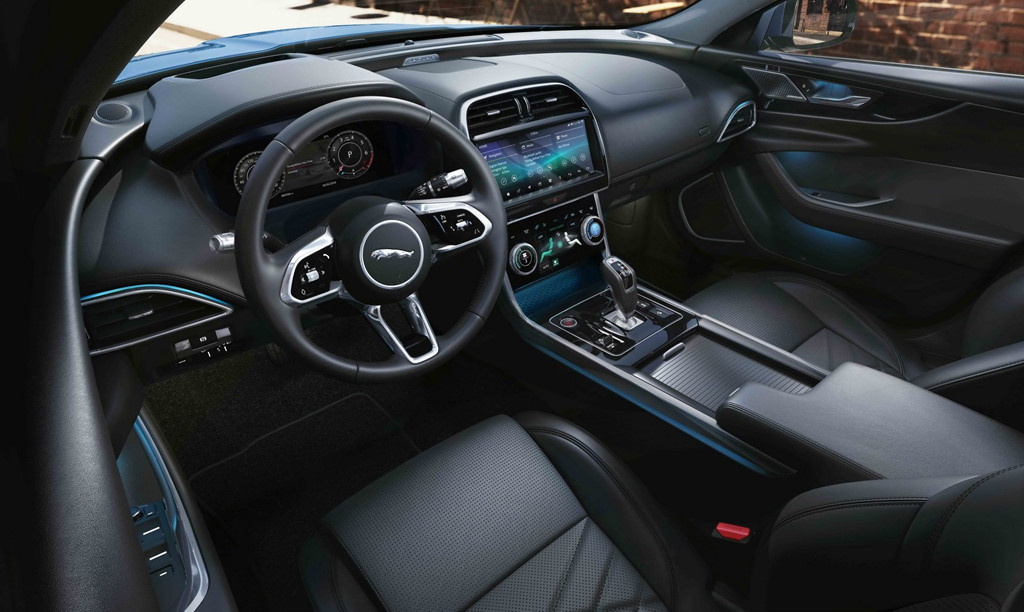 Jaguar XE phiên bản 2020 thể thao và cá tính hơn Jaguar XE phiên bản 2020 thể thao và cá tính hơn