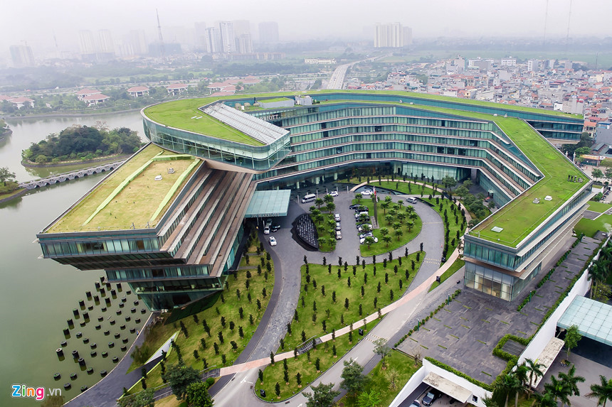 Chủ sở hữu khách sạn JW Marriott, nơi Tổng thống Trump lưu trú, là ai?