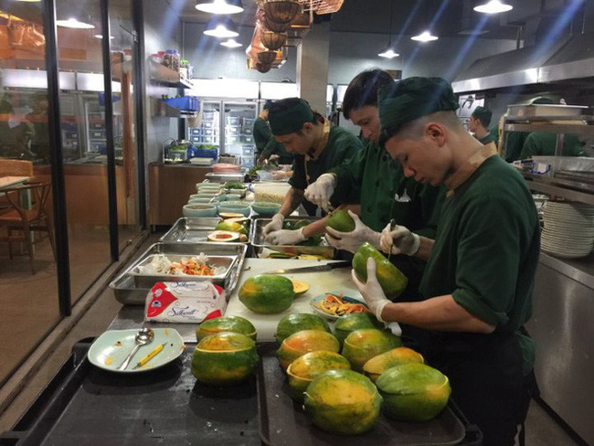 Tiết lộ thực đơn bữa trưa tại Hà Nội của đoàn nữ ca sỹ quyền lực nhất Triều Tiên